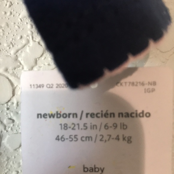 Carter’s New Born Onesie Set - Picture 3 of 9